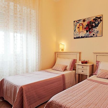 Il Castello Guest House サッサリ エクステリア 写真