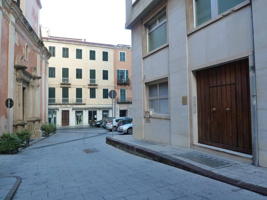 Il Castello Guest House サッサリ エクステリア 写真